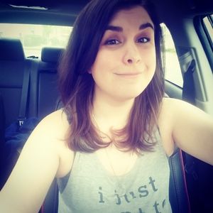 Meet your Posher, Lauren